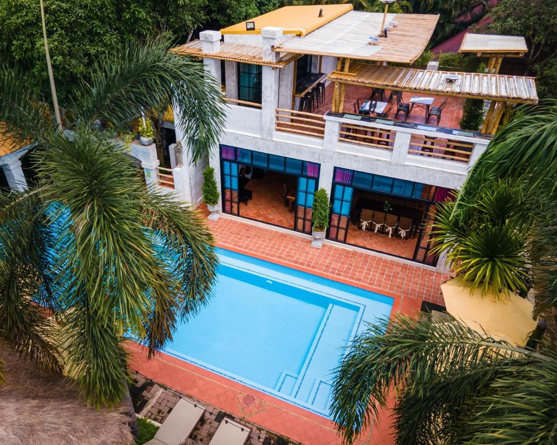 Baanpong Lodge San Kamphaeng Luaran gambar