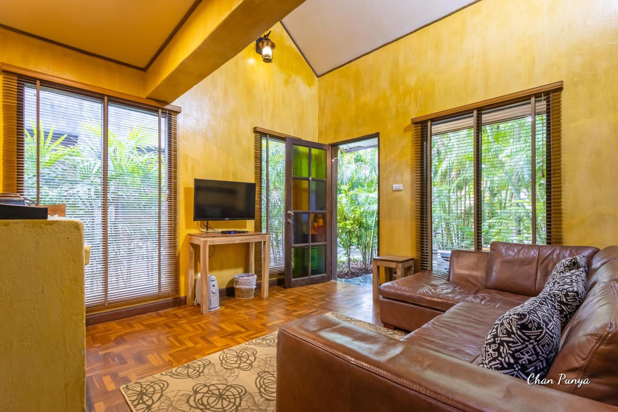 Baanpong Lodge San Kamphaeng Luaran gambar