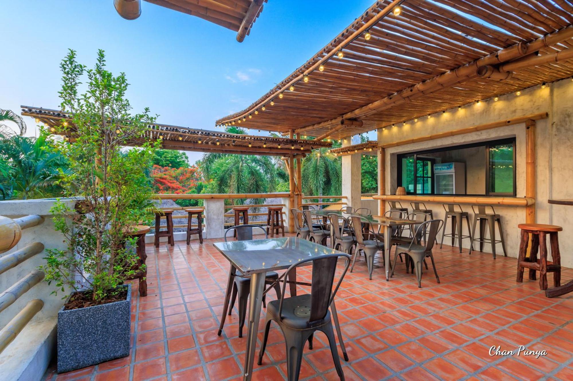 Baanpong Lodge San Kamphaeng Luaran gambar