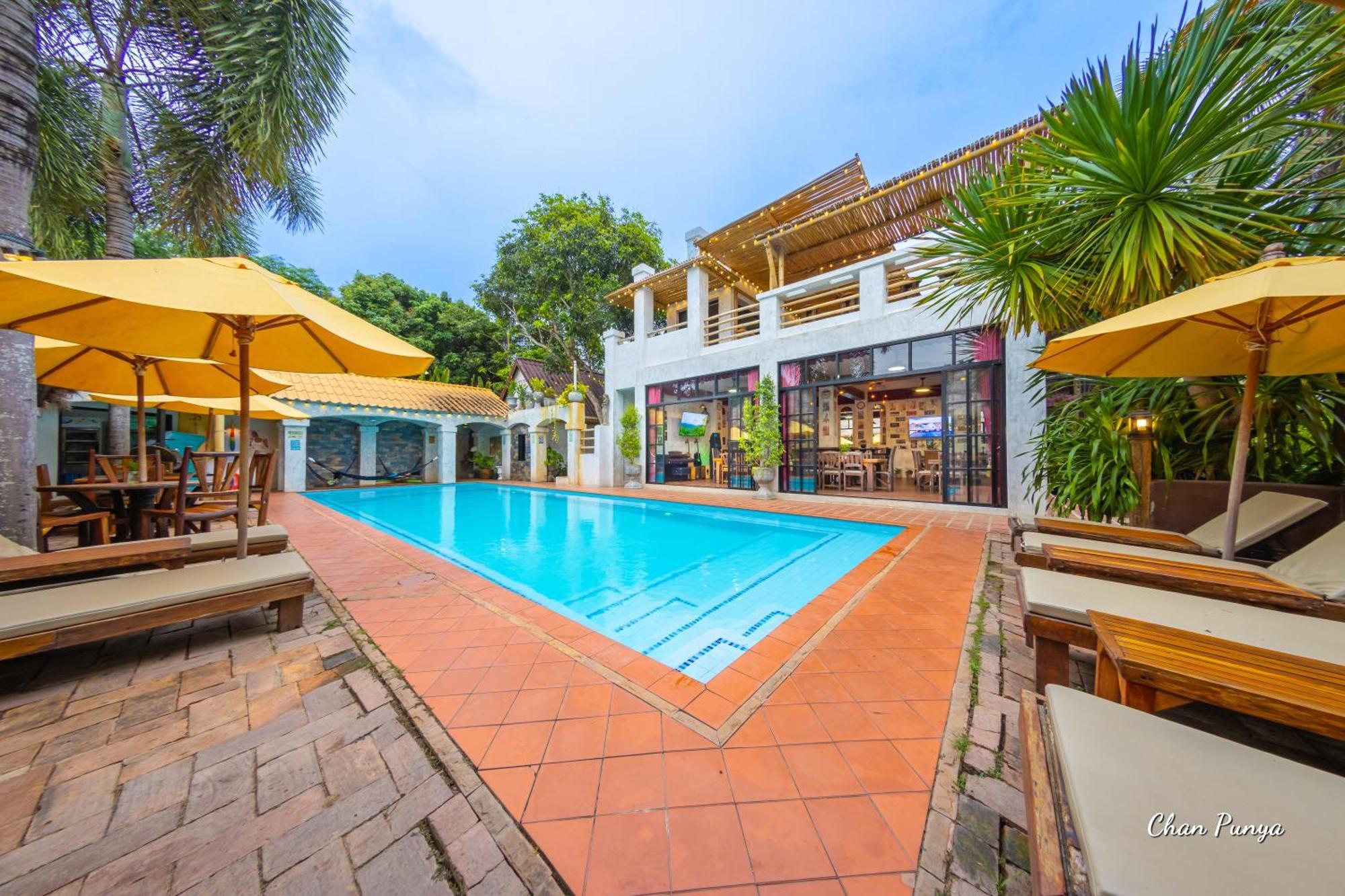 Baanpong Lodge San Kamphaeng Luaran gambar