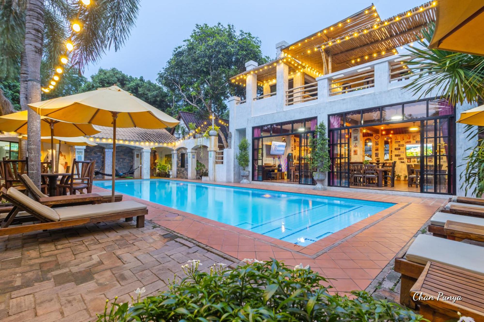 Baanpong Lodge San Kamphaeng Luaran gambar